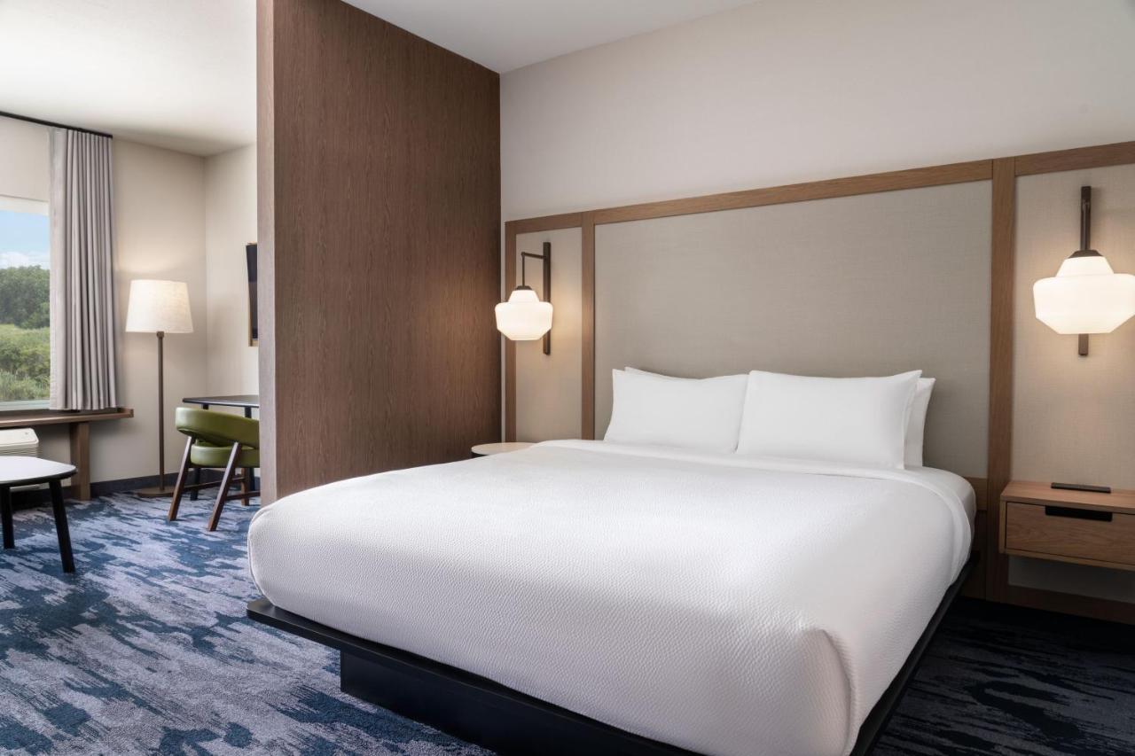 Fairfield Inn & Suites By Marriott Cleveland Tiedeman Road Brooklyn Exterior foto